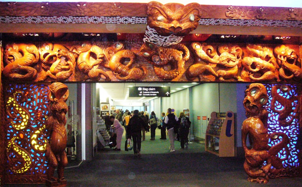 http://stuckattheairport.com/wp-content/uploads/2009/10/Auckland-welcome1-1024x637.jpg