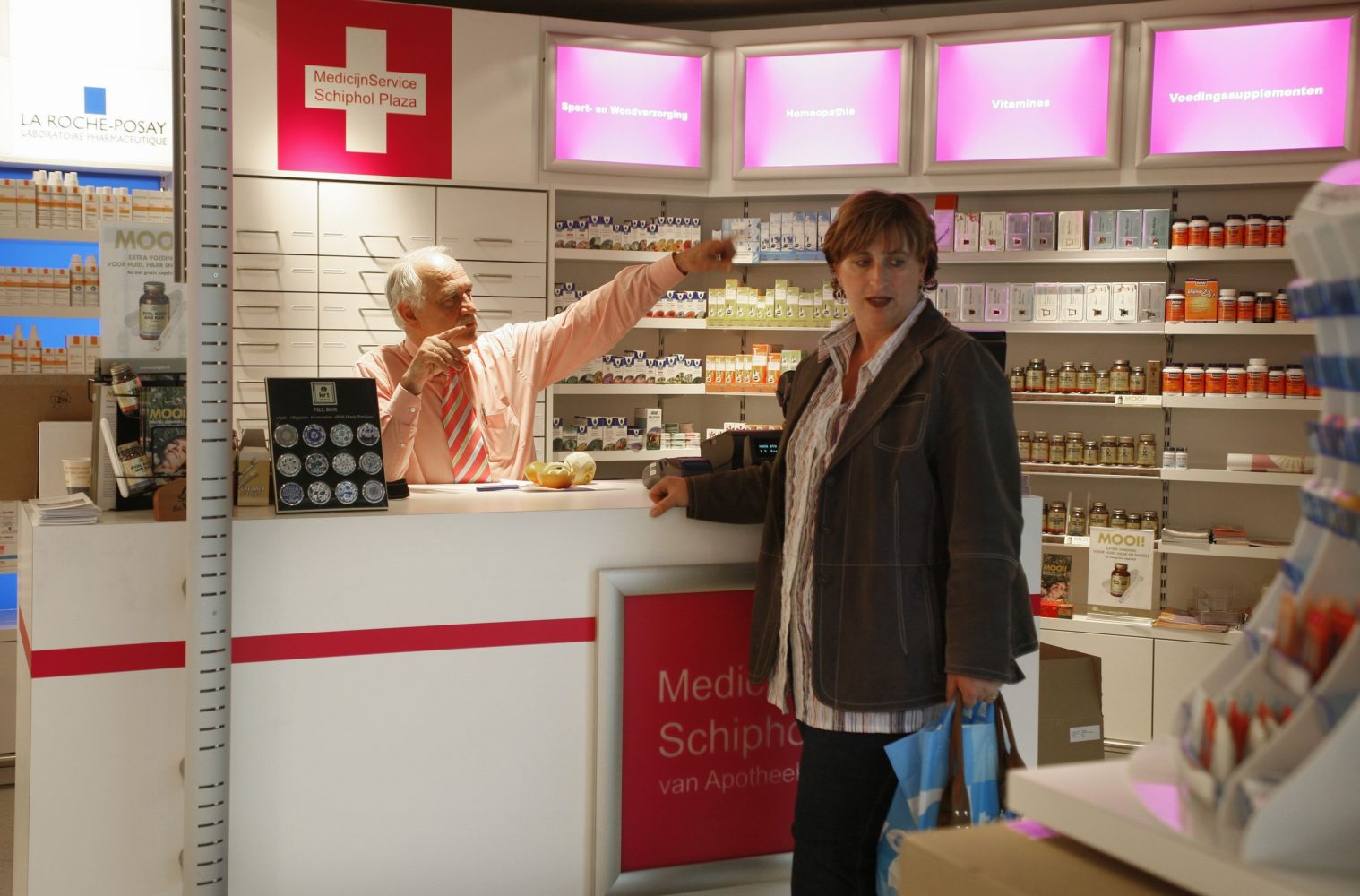 Chops and shops at Denver Airport and at Schiphol Stuck at the Airport