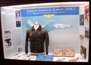 James Lovell exhibit at MKE Gallery of Flight museum