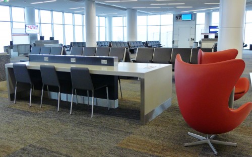 Seating at SFO T2