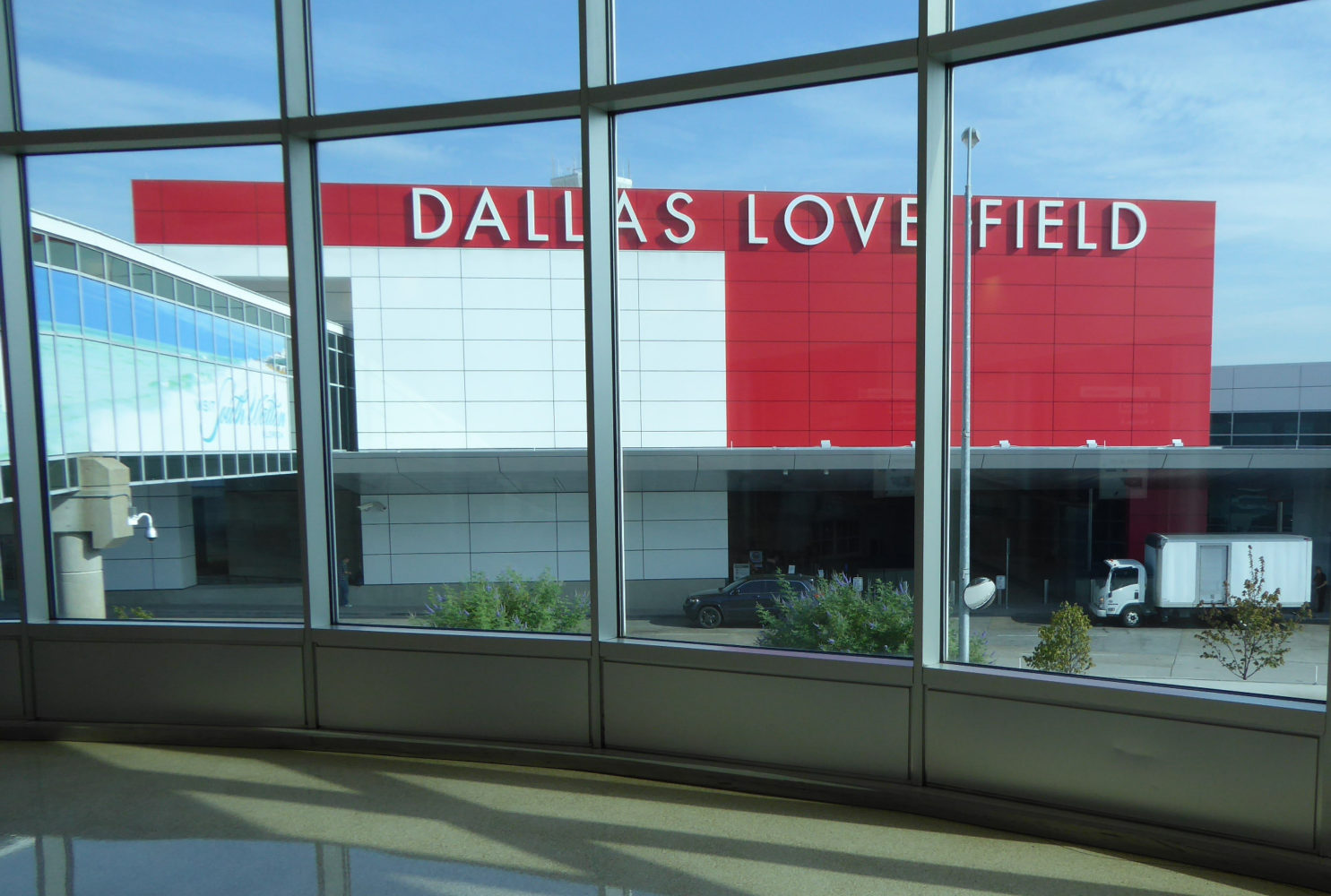 DALLAS LOVE FIELD AIRPORT - DAL - FLS Bros