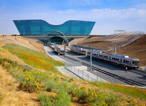 DENVER AIRPORT WESTIN HOTEL with TRAINS