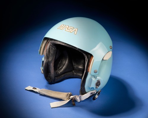 Sally Ride wore this helmet as navigator on T-38 flights during her time in the astronaut corps. Image by Eric Long, Smithsonian Institution
