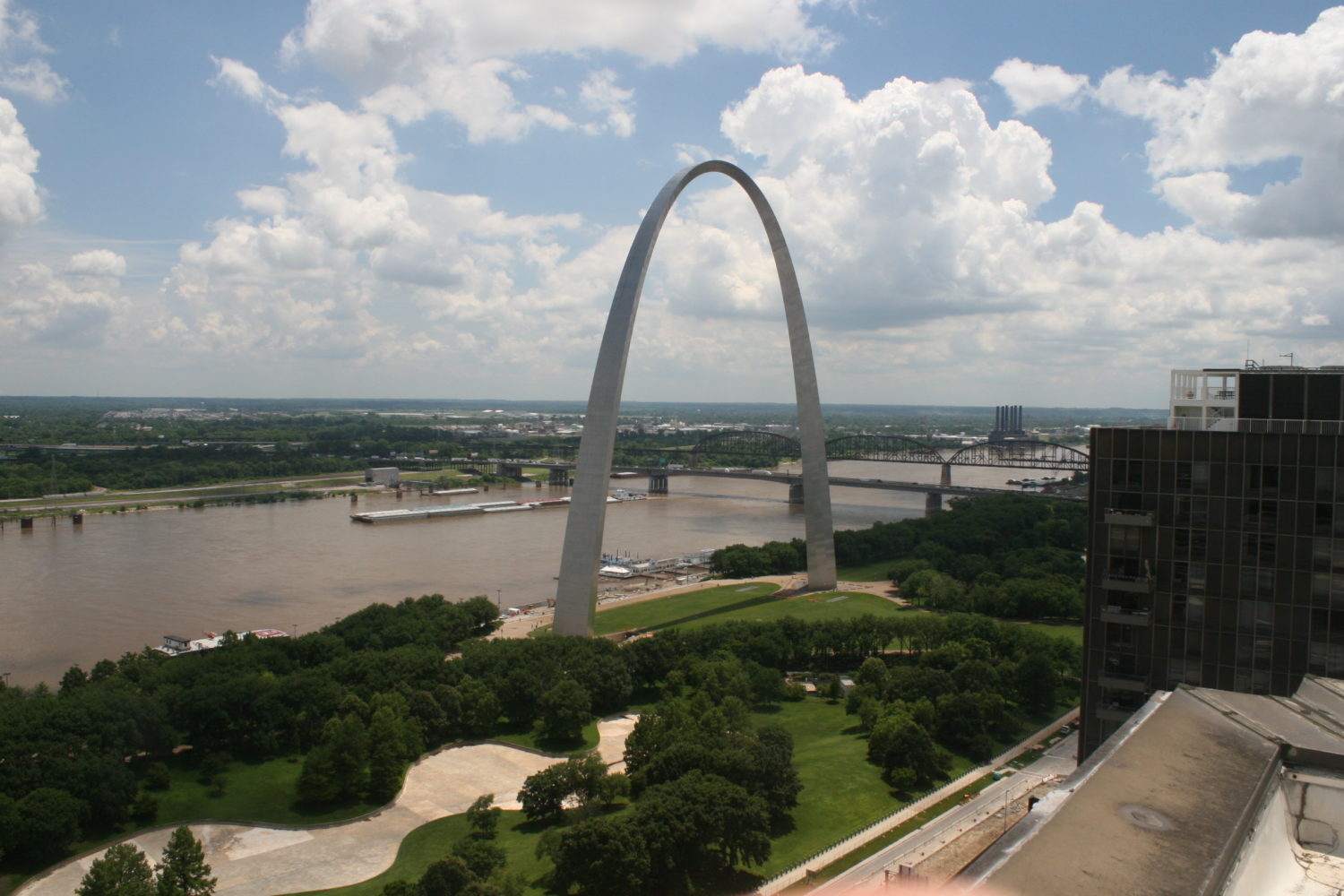 Museum Monday: St. Louis Gateway Arch museum - Stuck at the Airport