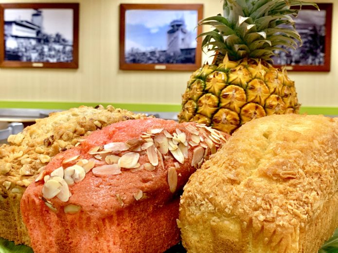 Souvenir Sunday island bread from the Honolulu airport Stuck at the