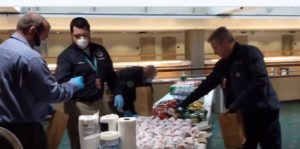 Payback: TSA workers set up food banks, by meals for airport employees