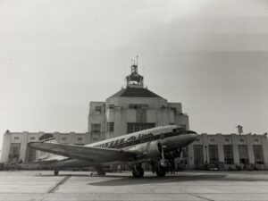 Stuck at the Airport: Friday Round-up