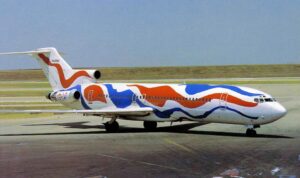 Airports, airplanes & Alexander Calder