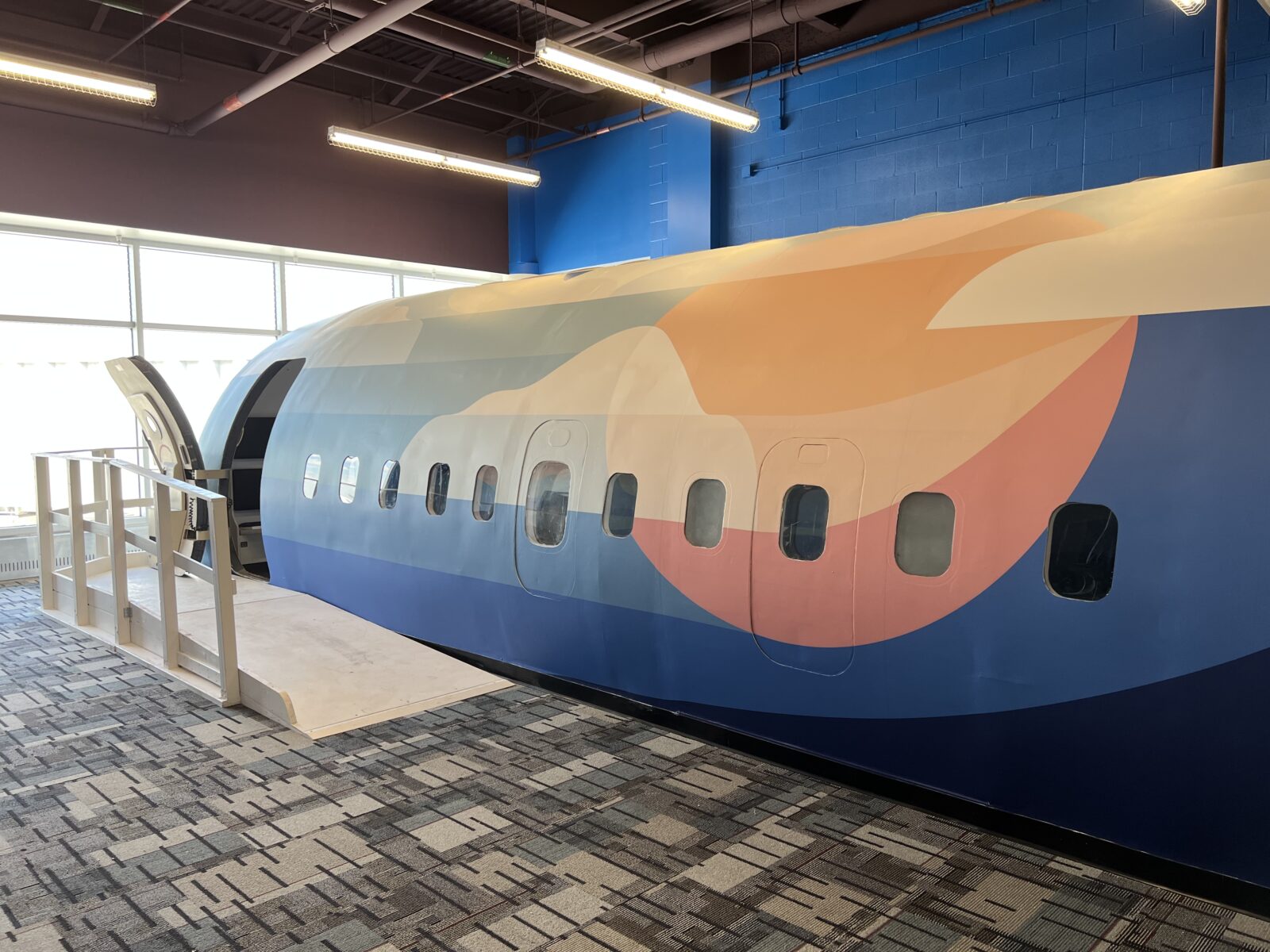 MSP Airport’s Mock Airplane Cabin