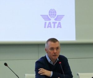 2023 will be profitable for airlines, despite airports “gouging” airlines