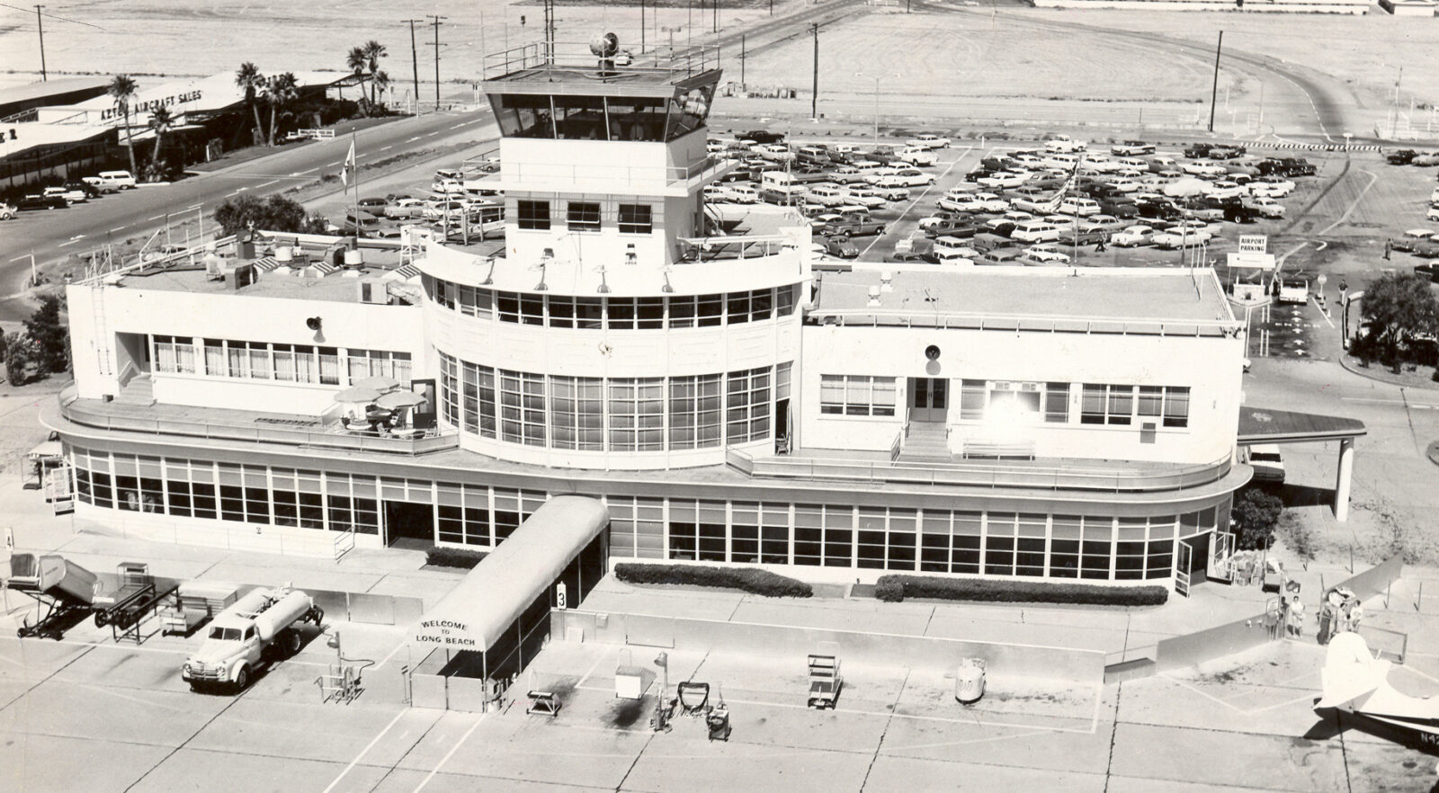 Long Beach Airport Closes its Historic Terminal. Temporarily