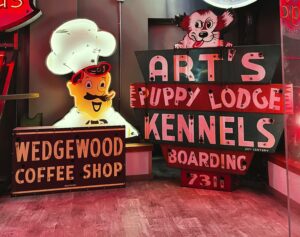 Snaps from the National Neon Sign Museum