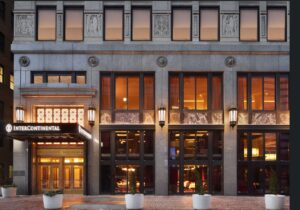 Indy 500 bound? Here’s a 50K hotel package.