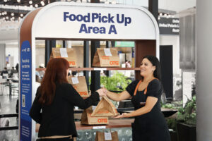 What’s old is new again: United testing food delivery to the gate